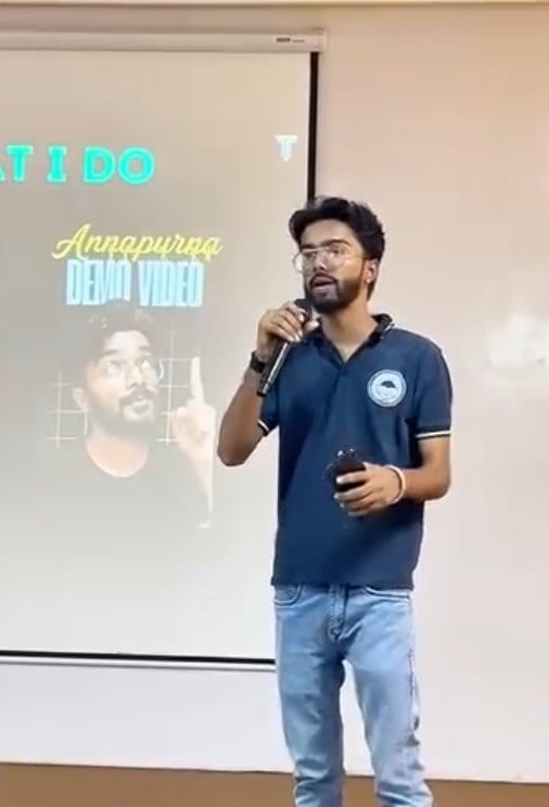 Pranjul Rathour: Walking a room through a live product demo